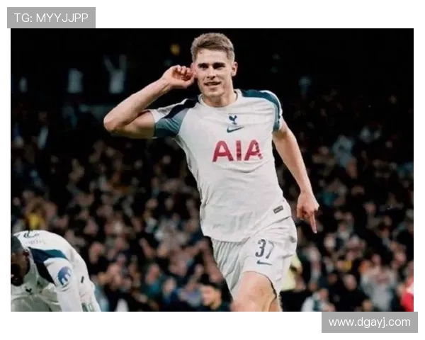 默森看热刺范德芬对位哈兰德决